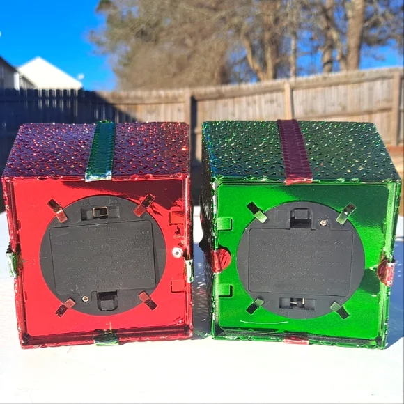 Beautiful Holiday Gift Metal Boxes With White Lights Inside And Bows On Top - Picture 6 of 6